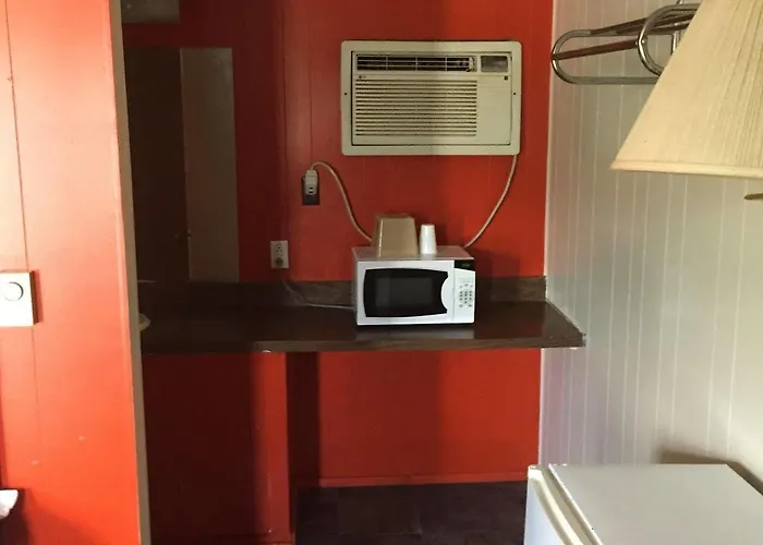 Near St Louis- Mississippi River Il Motel 2*